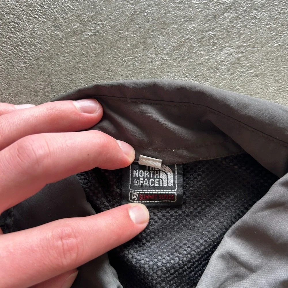 Vintage The North Face Summit Series Button Up Shirt Size‎ Medium Forrest Green